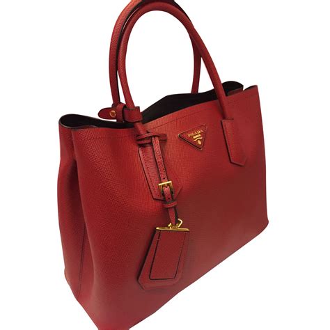 prada red bag 2017